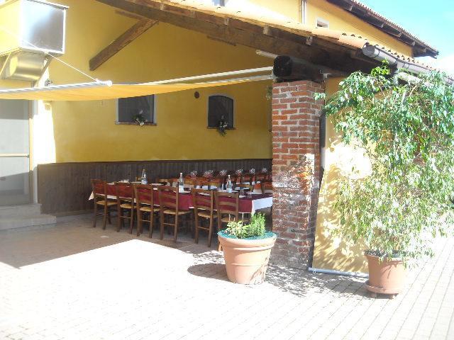 Agriturismo Cascina Del Peso Лейни Экстерьер фото